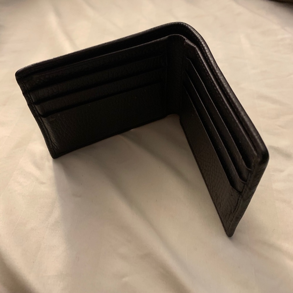 Men’s Gucci Wallet - Picture 3 of 4